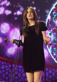 Karen_Gillan_National_Television_Awards_in_London_January_25_2012_25.jpg