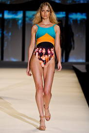 desfile_blue_man_fashionrioverao2013_130.jpg