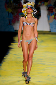 desfile-salinas-fashionrio-verao2013-104.jpg