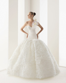 rosa-clara-bridal10-10.jpg