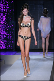Etam_S-S-_2010_lingerie_Collection_Launch_by_Natalia_Vodianova_Celebrity_City_FS_7284.jpg