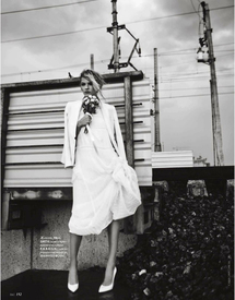 Elle Ukraine June 2012 - Yuliana Dementyeva 08.jpg