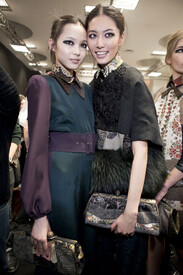 Antonio_Marras_Fall_2012_Backstage_Lz_DTQEfgkq_Lx.jpg