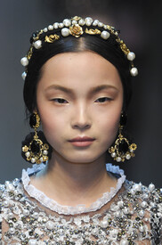 Dolce_Gabbana_Fall_2012_Details_cd_ZZKr5s7h_Zx.jpg