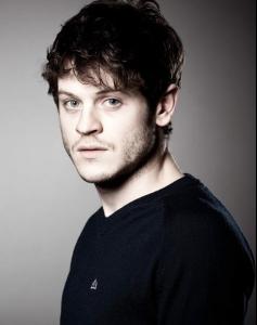 Iwan-Rheon-1745036.jpg