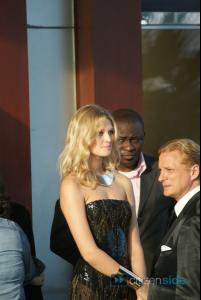 689555_toni_garrn10.jpg