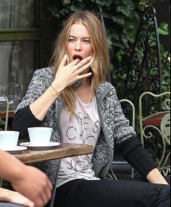 Behati+Prinsloo+Poses+Photo+Shoot+22UCu9gNi4Rx.jpg