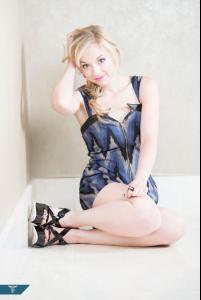 Emily-Kinney (19).jpg