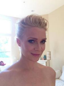 laurie_holden_2013_saturn_awards_in_burbank_26_06_2013_2OyIlPyS.sized.jpg
