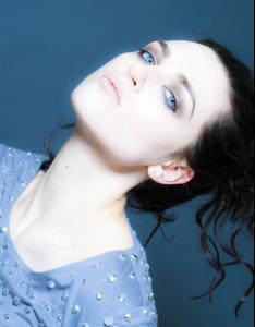 kinopoisk.ru-Katie-McGrath-1262494.jpg