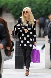 893970238_fearne8_122_584lo.jpg