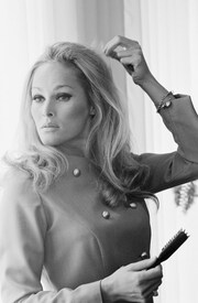 600full-ursula-andress.jpg