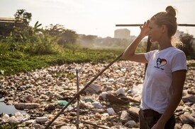 Rosie-Huntington-Whiteley-5-Vogue-23May14-Unicef-Cam14-Sharron-Lovell_b_1080x720.jpg