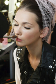 Luisa_Beccaria_Spring_2014_Backstage_H4zfq_Lc_Tvp_C.jpg