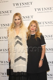 Newscom-sipaphotossix185879.jpg
