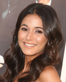 tduid300011_EmmanuelleChriqui.jpg