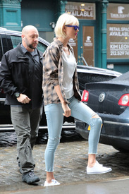 tswift010516BZNimage12.jpg