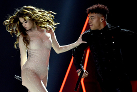 selenag110516BZNimage30.jpg