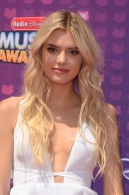 alissa-violet-2016-radio-disney-music-awards-at-microsoft-theater-in-hollywood-1.jpg