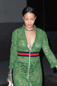 Rihanna.4.jpg