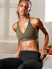 V583637_CROP1.jpg