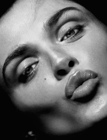 Glamour_Italia_-_Maggio_2016-20.jpg