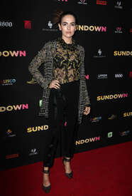 Camilla-Belle--Sundown-Premiere--11.jpg