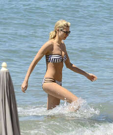 Jessica-Hart-in-Bikini-2016--11.jpg