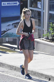 Bridget-Malcolm-in-shorts--18.jpg