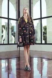 22-fendi-resort-17.jpg
