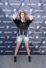 Sofia Reyes Pandora at SXSW T2JglLkxwL1l.jpg