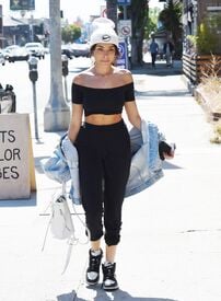 madison-beer-out-and-about-in-los-angeles-05-18-2017_15.jpg