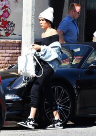 madison-beer-out-and-about-in-los-angeles-05-18-2017_3.jpg