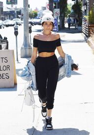 madison-beer-out-and-about-in-los-angeles-05-18-2017_5.jpg