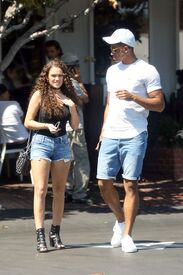 madison-pettis-at-fred-segak-s-in-west-hollywood-07-27-2016_15.jpg