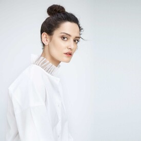 white-victorian-neck-shirt_5.jpg