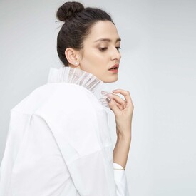 white-victorian-neck-shirt_6.jpg
