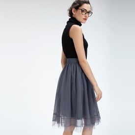 grey-tulle-skirt_1.jpg