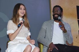 PicturePub_Alycia_Debnam_Carey_014.jpg