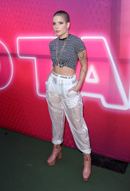 halsey140517BZNimage8.jpg