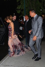 jlo150517BZNimage11.jpg