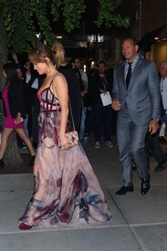 jlo150517BZNimage12.jpg