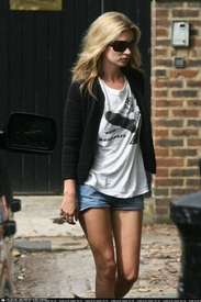 katemoss_london1.jpg