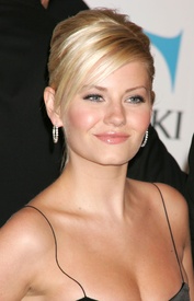 elisha_cuthbert-cfda07_9387.jpg