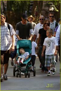 beckhams_disneyland_05.jpg