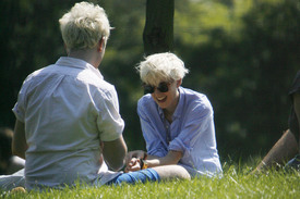 Celebrity_City_tlfan_Agyness_Deyn_5653.jpg