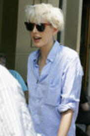 th_Celebrity_City_tlfan_Agyness_Deyn_886.jpg