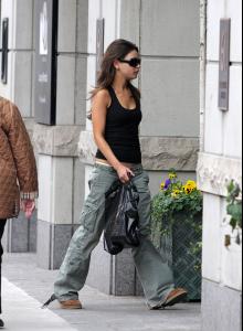 66159_mila_kunis_toronto_3_big_122_620lo.jpg