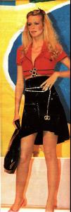 67219_Chanel_fashion_show_1995_713_122_996lo.jpg