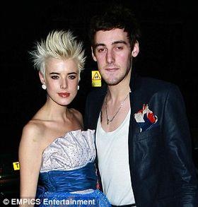 2106_agyness_deyn02.jpg